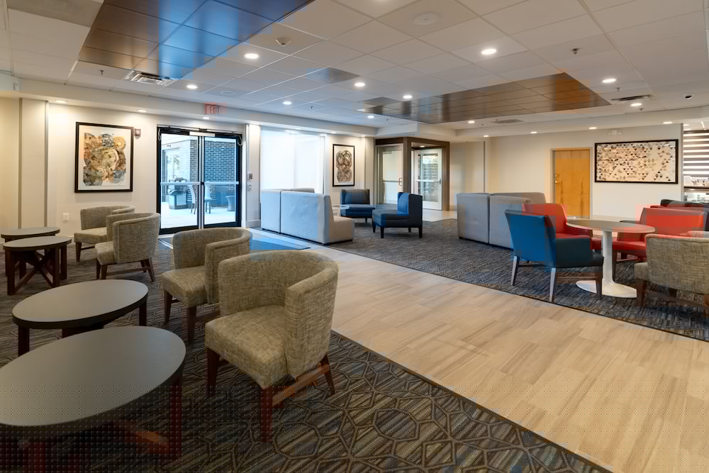 Holiday Inn Express Boston 44/63