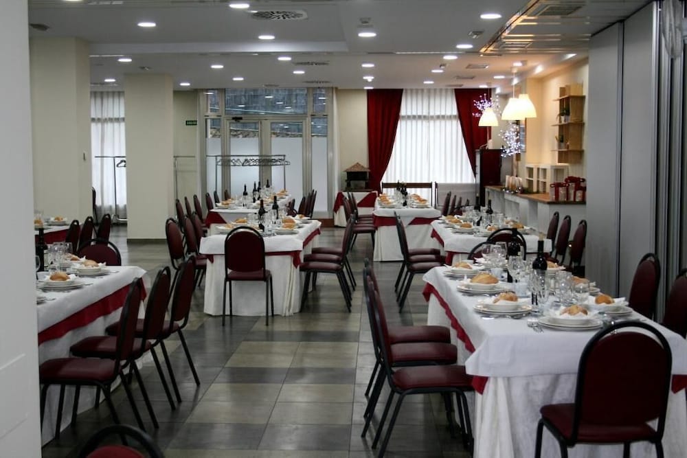 Hotel Virgen de Covadonga 36/47