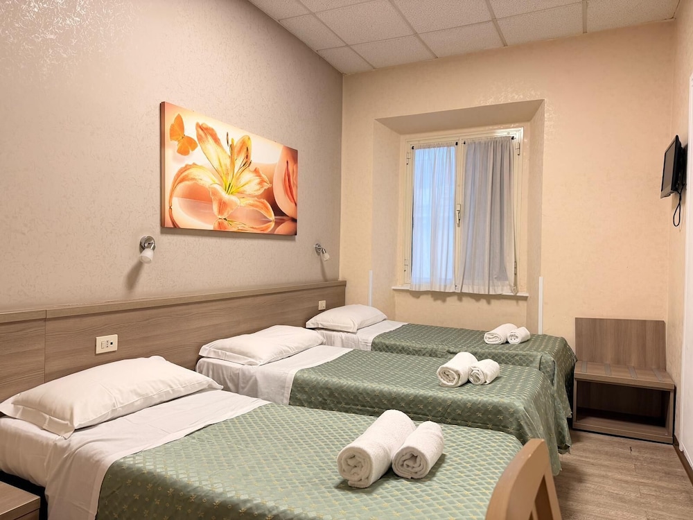 غرفة ثلاثية بثلاثة أسرّة، Concorde Hotel 3/4