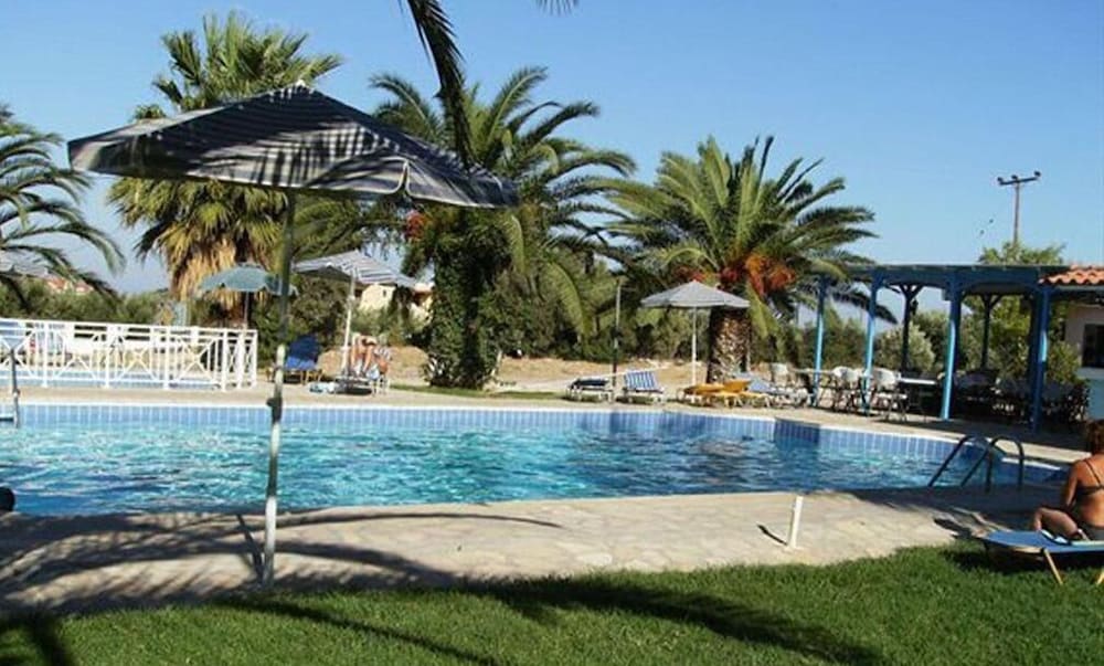 Zeus Hotel Ireon 19/42