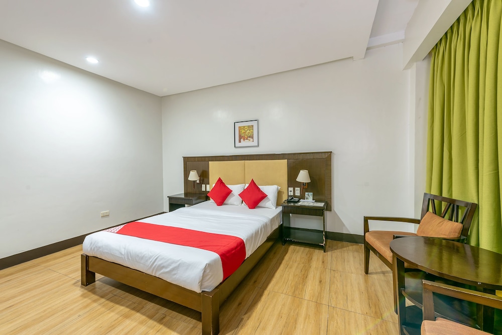 Capital O 176 Bliss Hotel 24/60