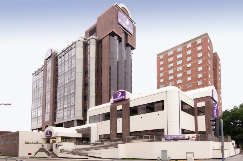 Premier Inn Sunbury (Kempton Park) in SUNBURY-ON-THAMES