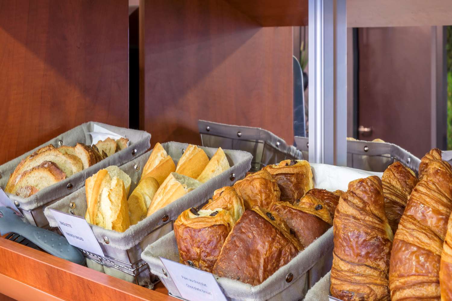 Sure Hotel By Best Western St-Amand-Les-Eaux 14/28