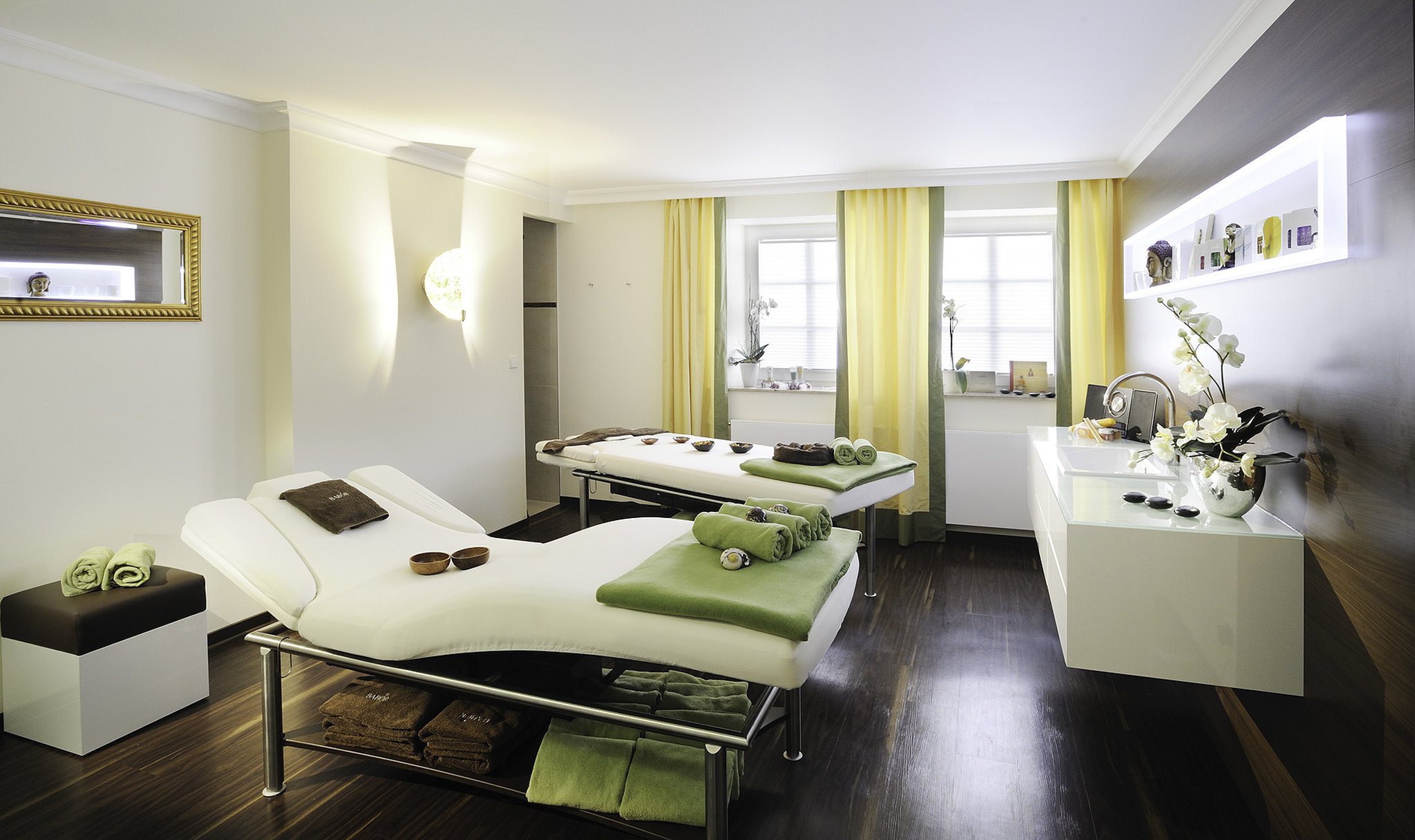Bayerischer Hof 15/23