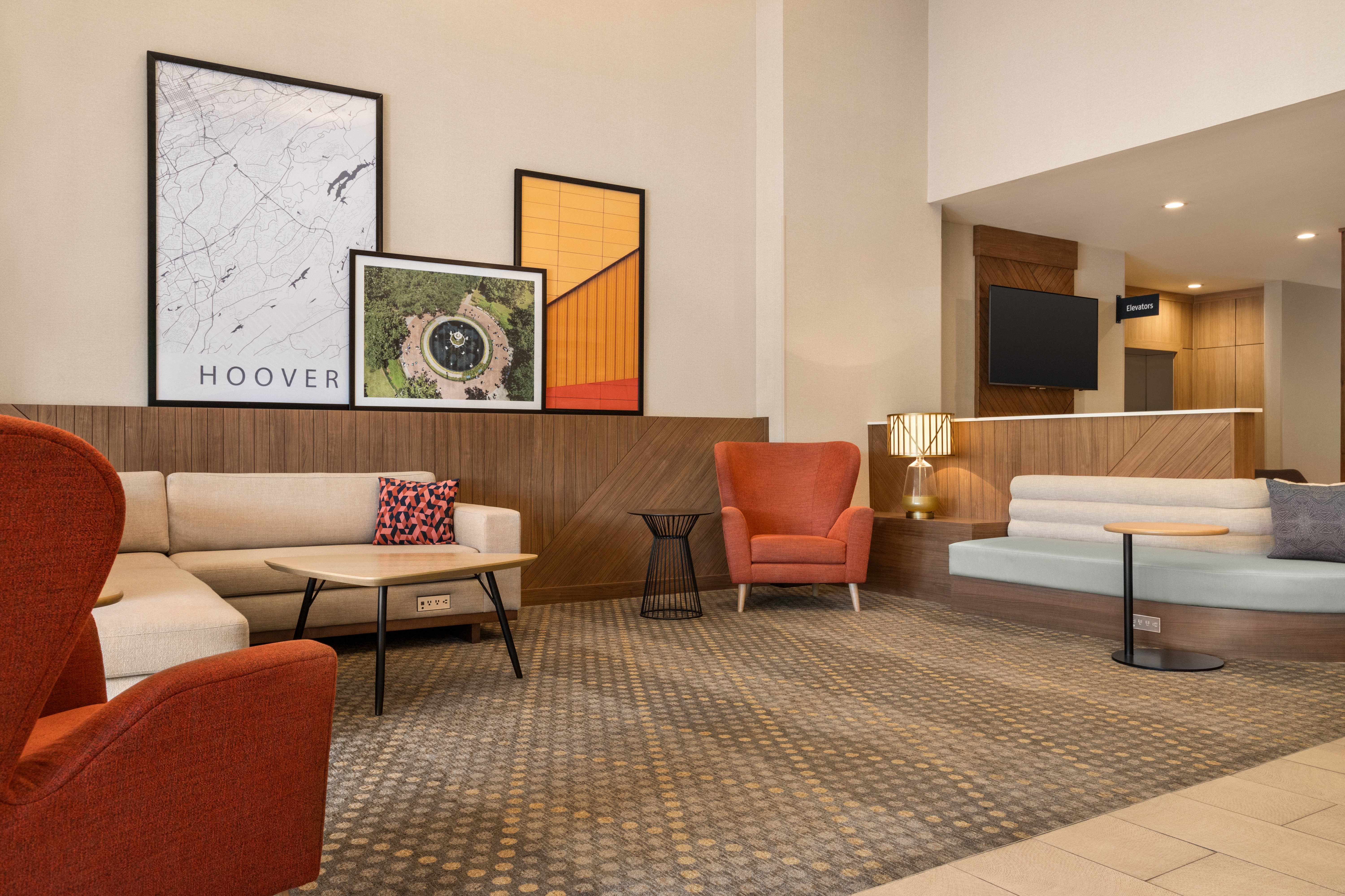 Holiday Inn Birmingham - Hoover 24/42