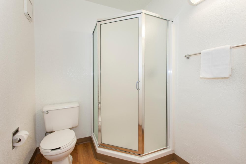 Motel6 Sacramento, CA - Downtown 56/60