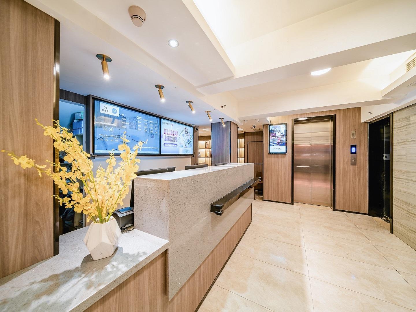 Hanting Hotel (Fuzhou Sanfang Qixiang Dongjiekou Metro Station) 5/28