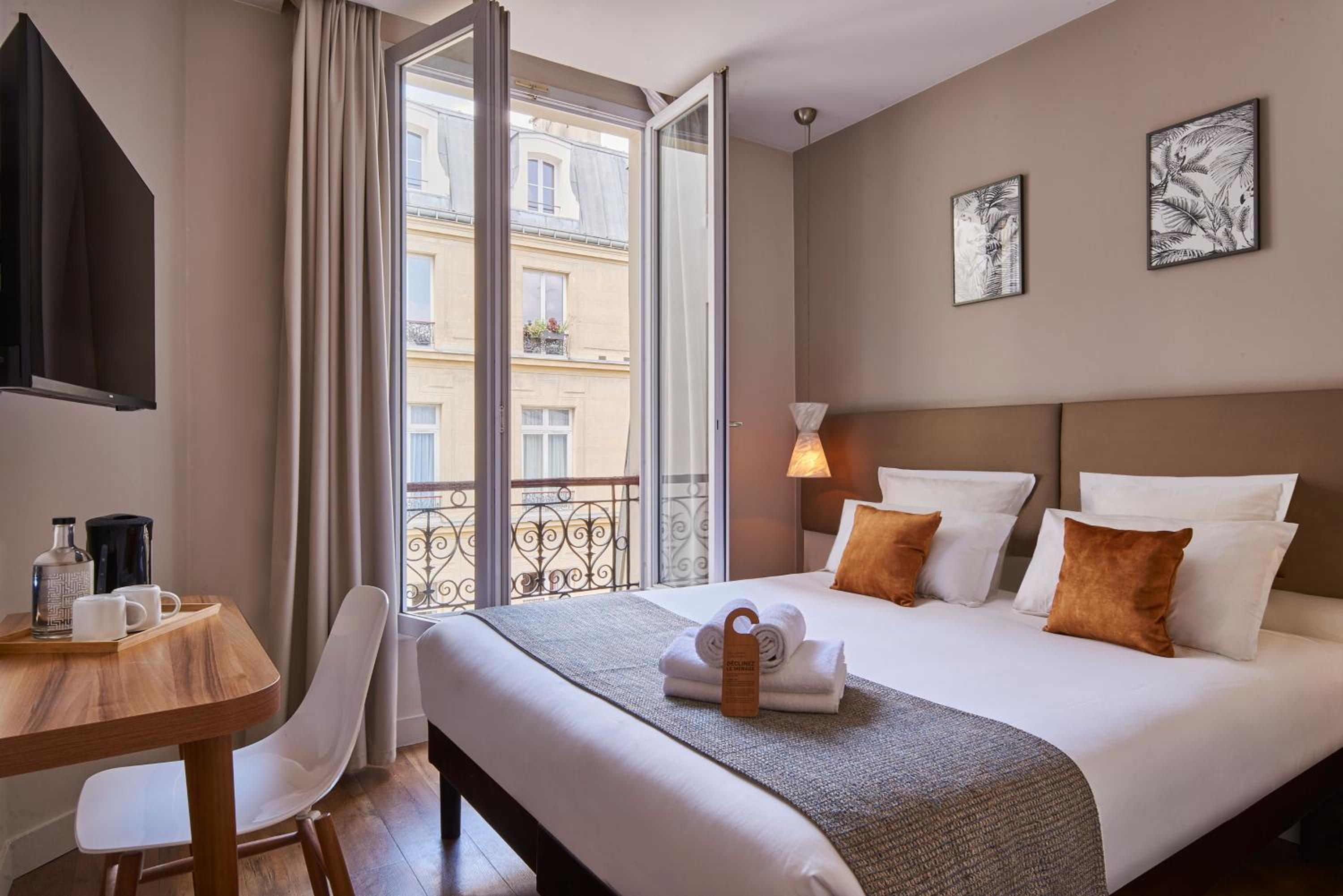 Standard, Double or Twin Bed