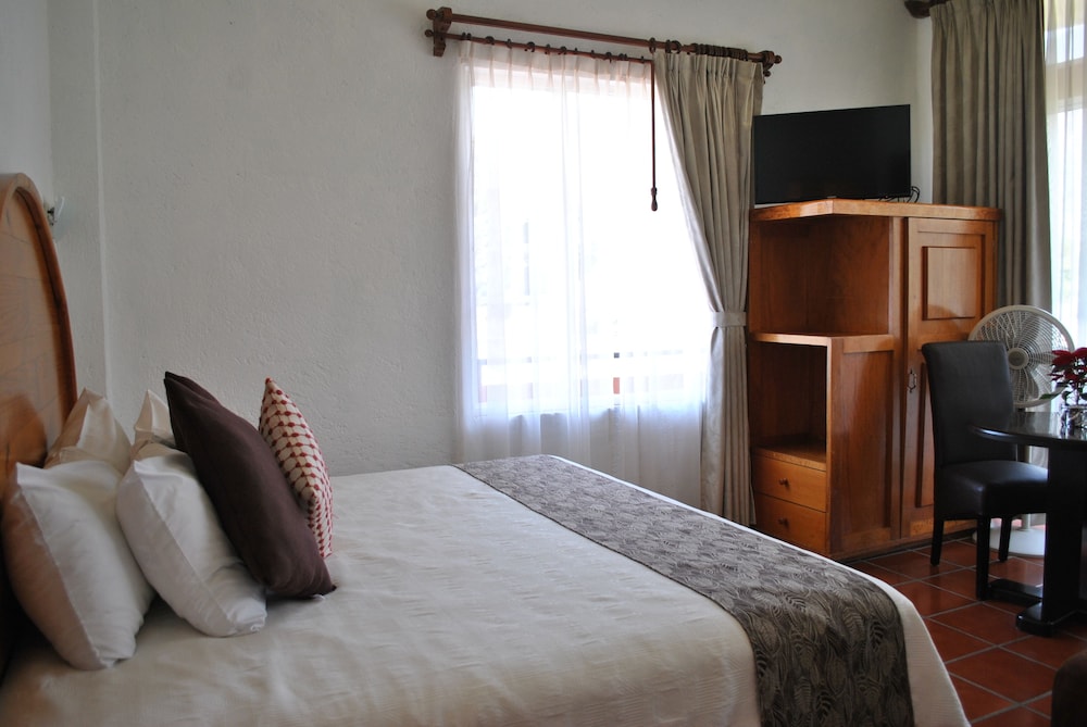 Hotel Real del Valle 4/50