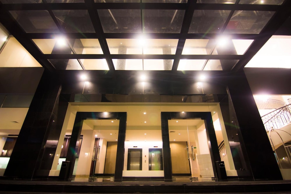 Diradja Hotel 3/50
