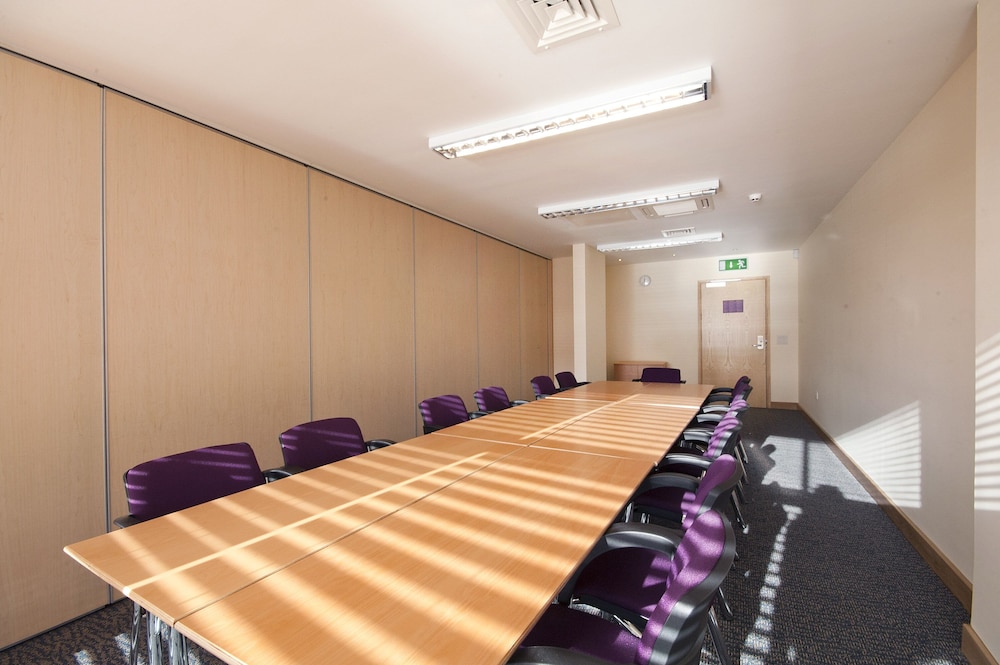 Premier Inn Edinburgh Park (The Gyle) 46/54