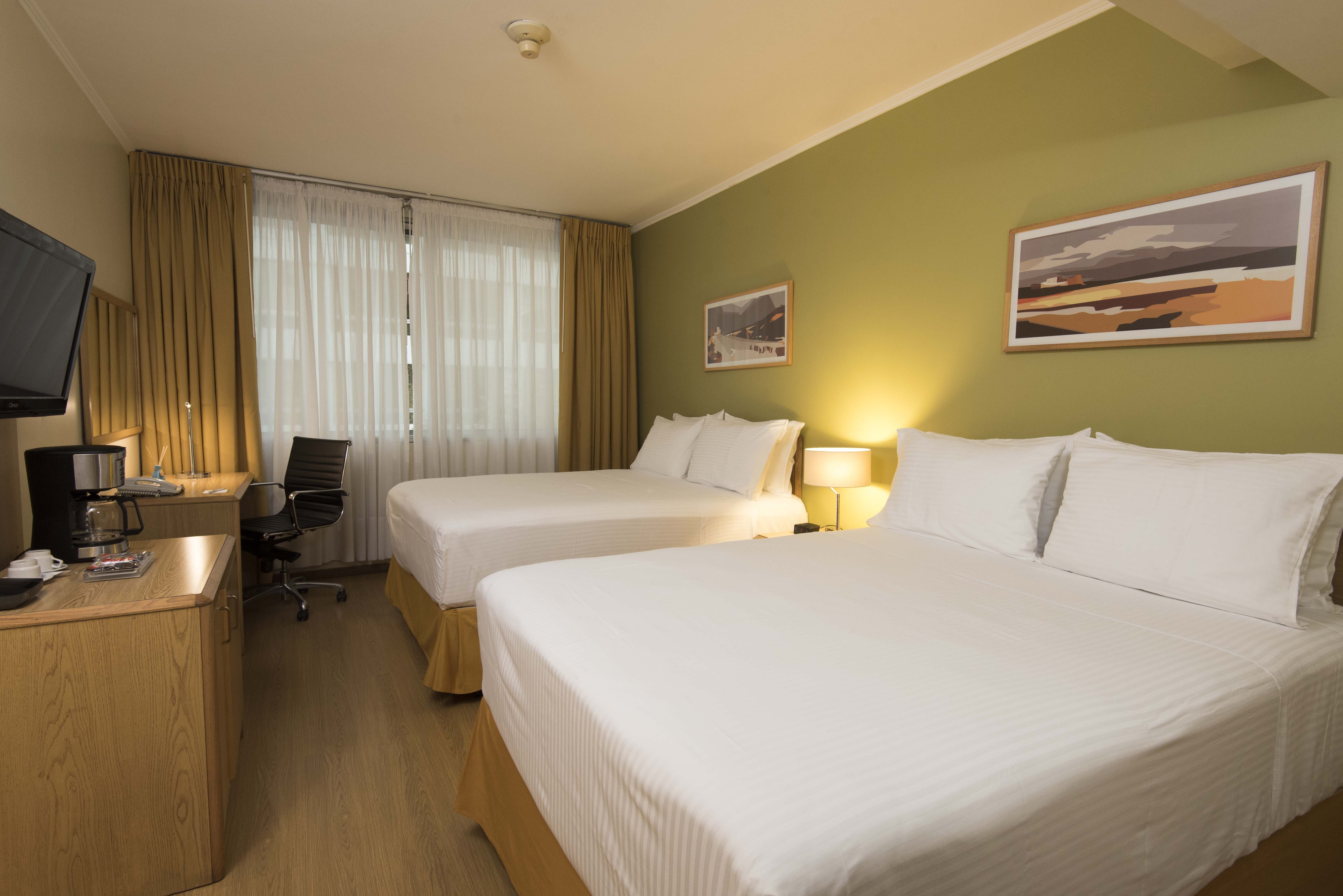 Holiday Inn Montevideo 7/81