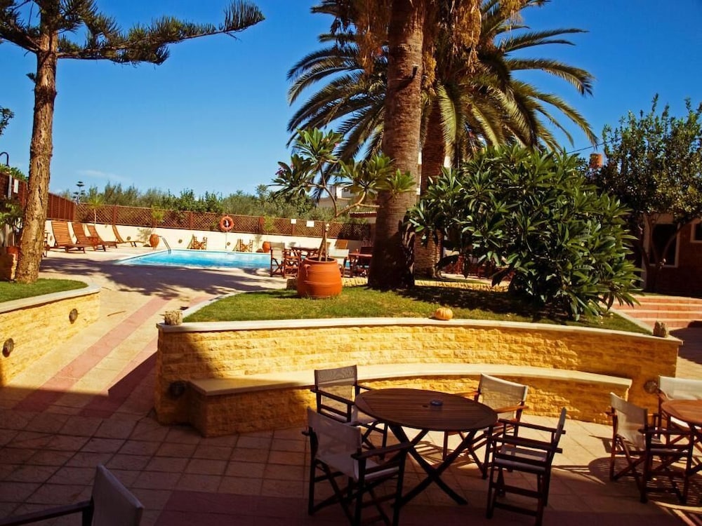 Kissamos Hotel 27/33