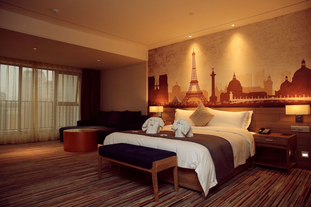 BASIC, DOUBLE OR TWIN BED