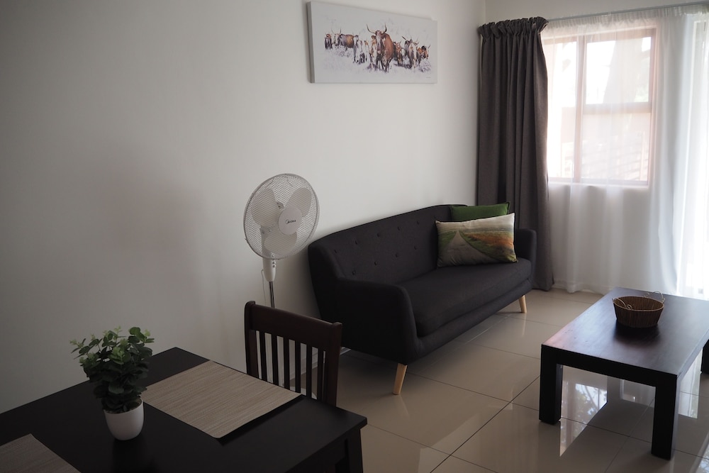 African Eagle Apartments 28/50