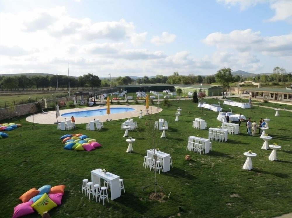 Riva's Club Hotel 35/50