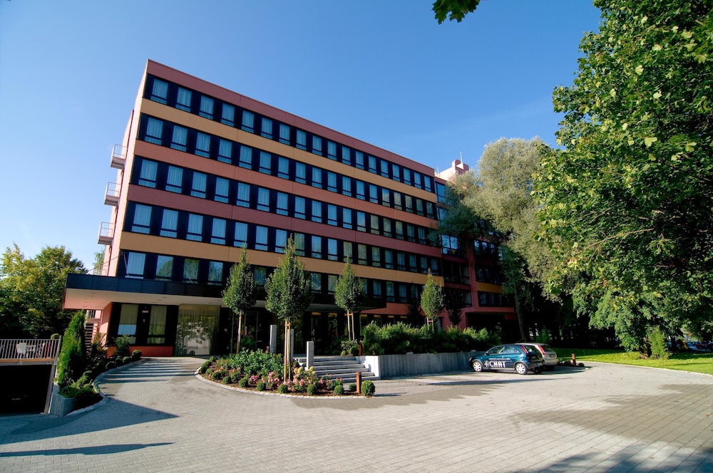 Achat Hotel Munchen Sud 74/79