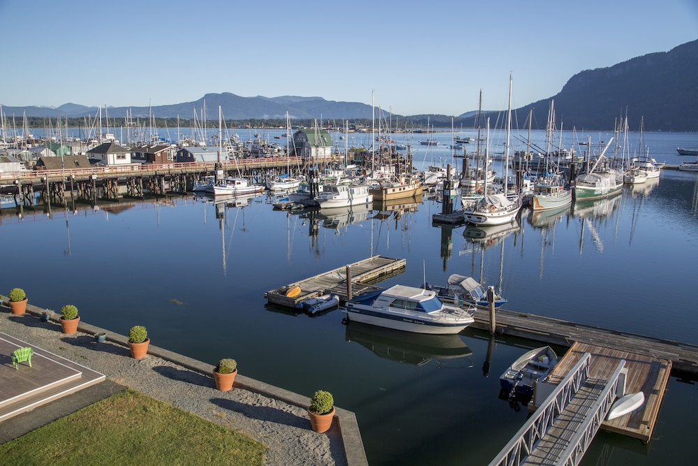 Oceanfront Suites At Cowichan Bay 62/63