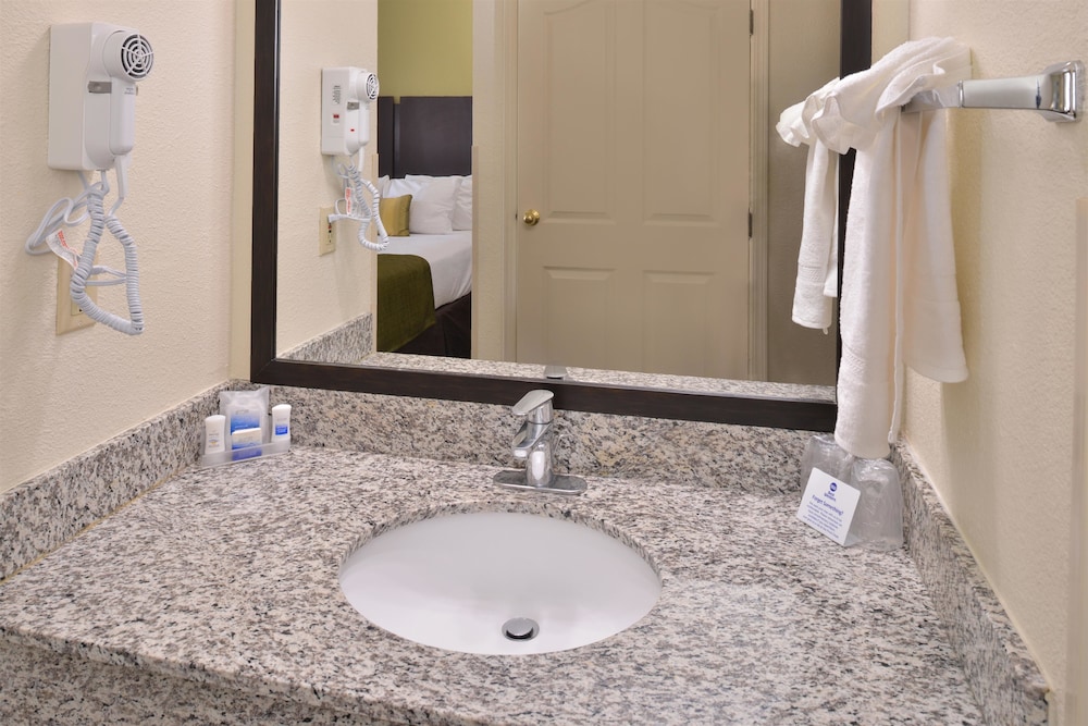 Best Western Executive Inn Los Banos 11/33