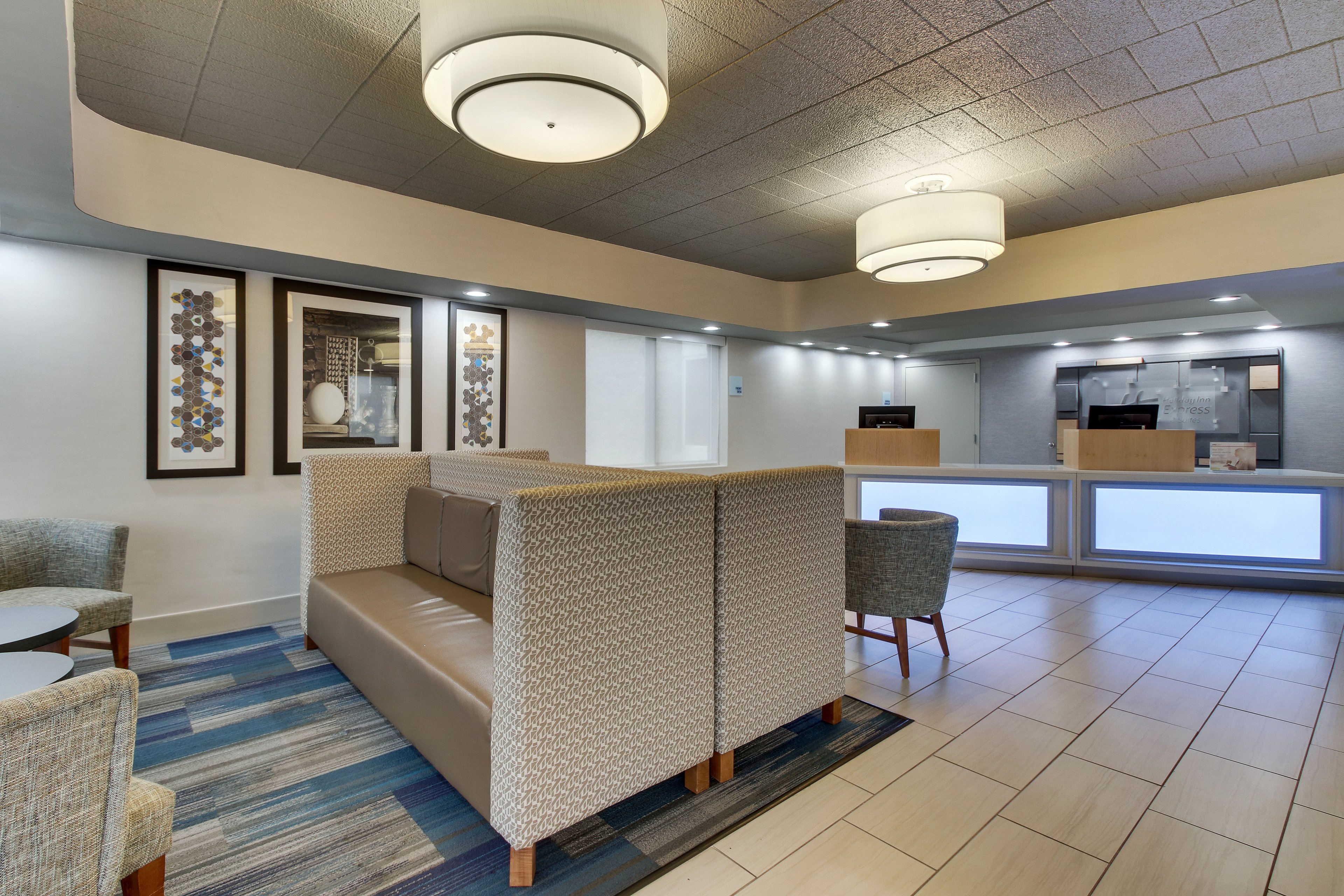 HOLIDAY INN EXPRESS PITTSTON SCRANTON AIRPORT 4/54