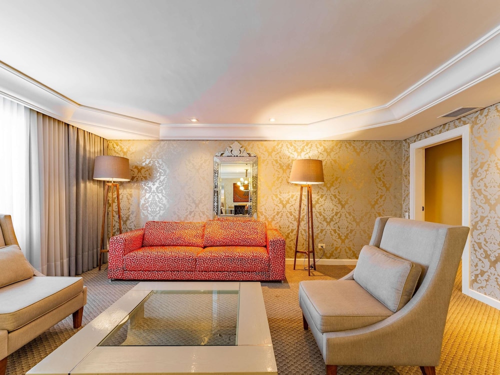 Grand Mercure Curitiba Rayon 35/50
