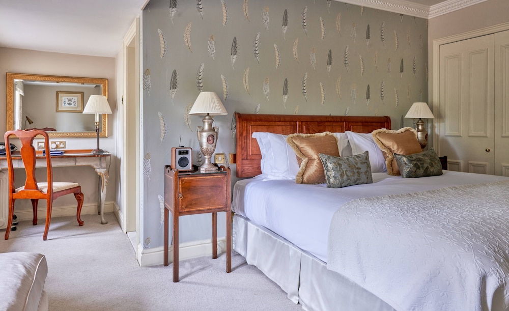 Manor, Double Bed