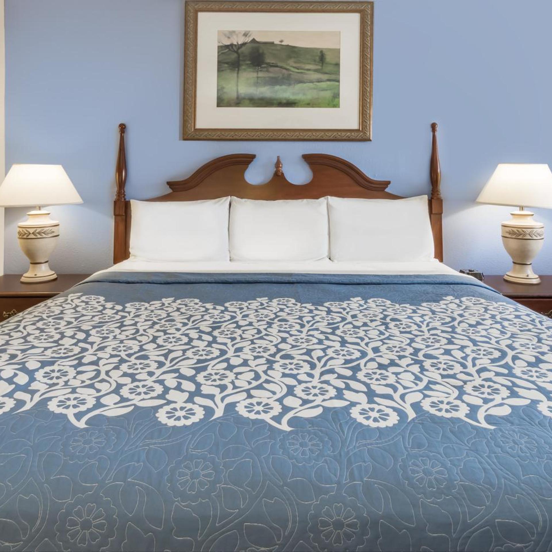 Days Inn by Wyndham Plymouth 25/25