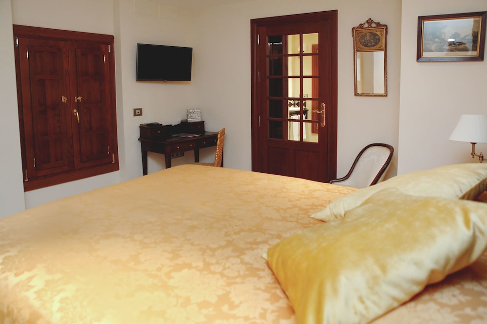 Hotel Ateneo Sevilla 18/50