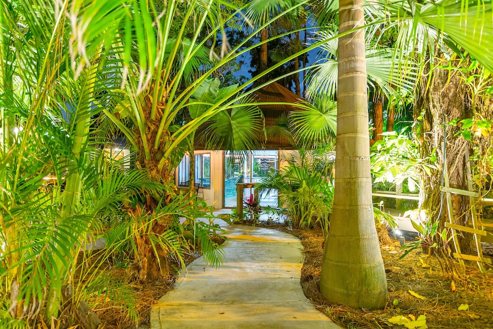 Fairways Inn Of Naples 40/55