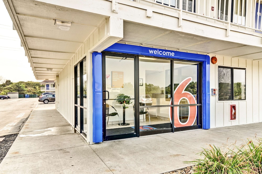 Motel6 Pittsburgh, PA - Crafton 38/50