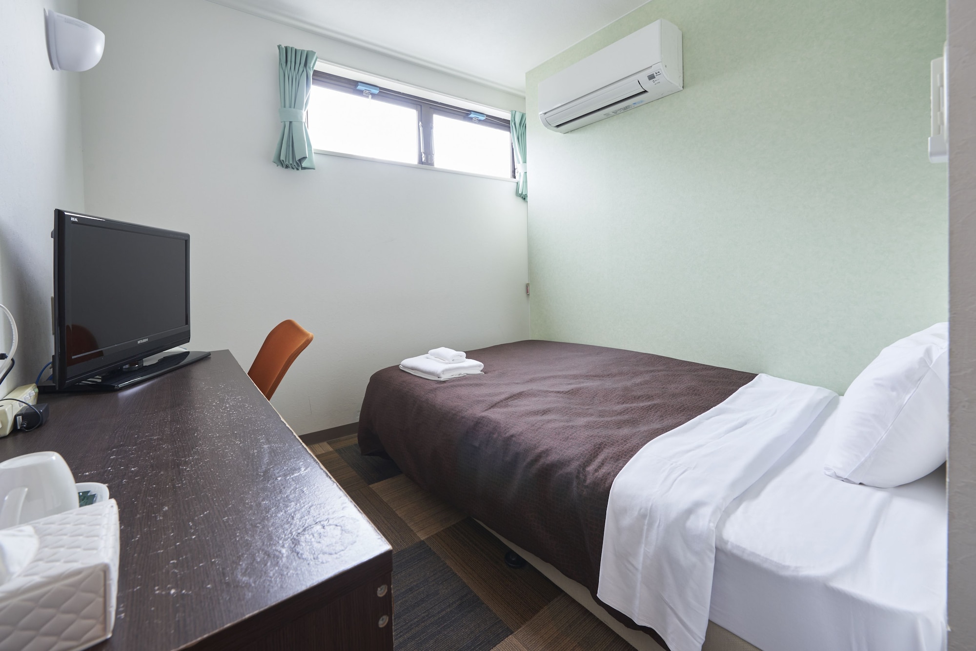 Semi Room, Single Bed, Semi Double Bed