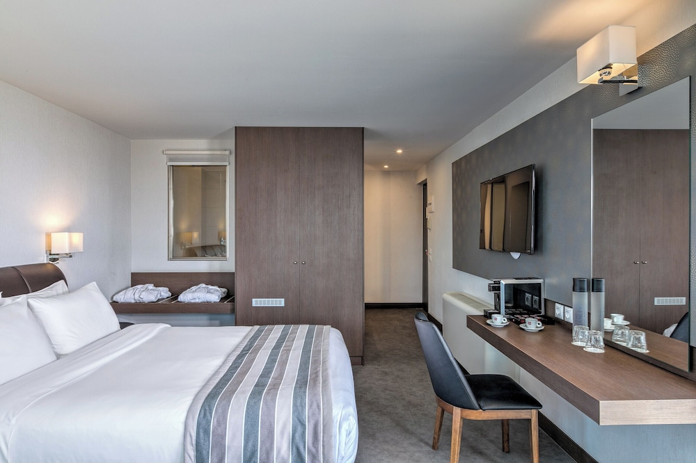 Junior Suite, Club Lounge Access