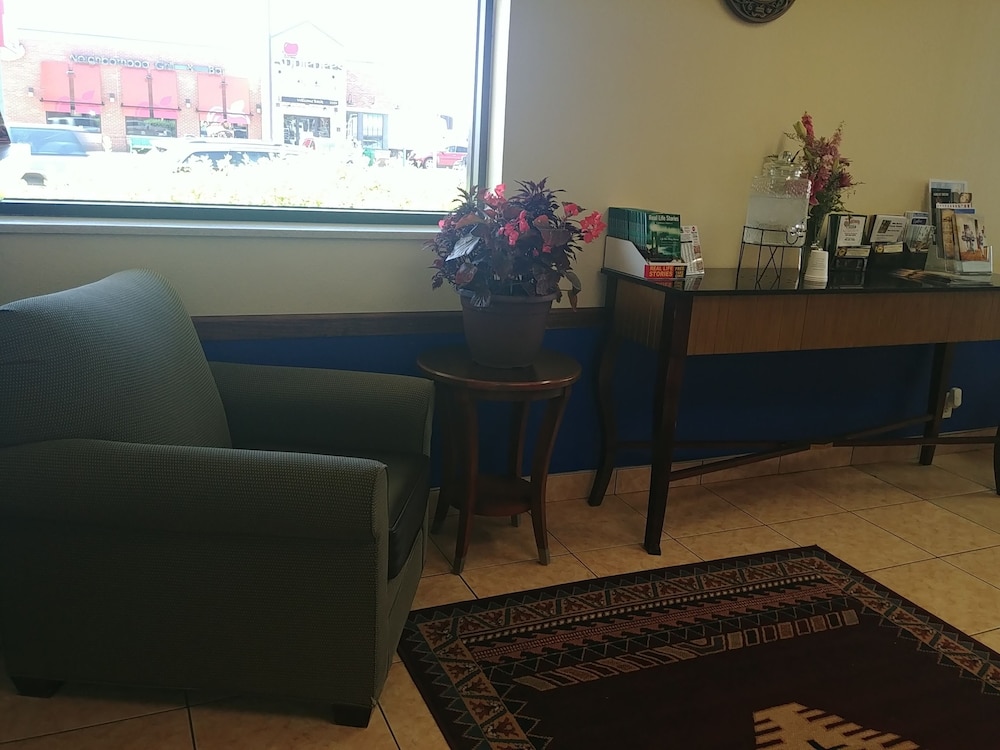 Travelodge by Wyndham Great Bend 24/32