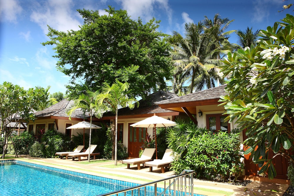 Paitan Villas Resort 34/39