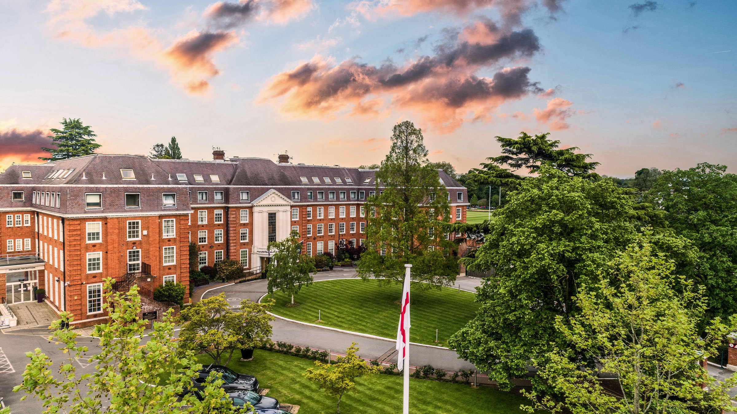 The Lensbury Resort 4/74