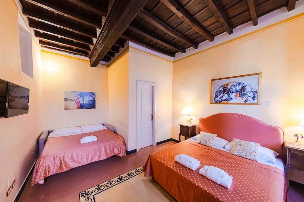 Casa De' Fiori Biscione 8/50