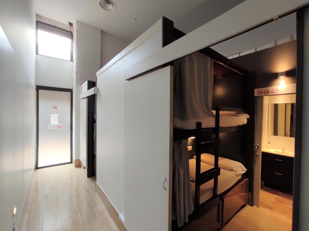 Ant Hostel Barcelona 48/66