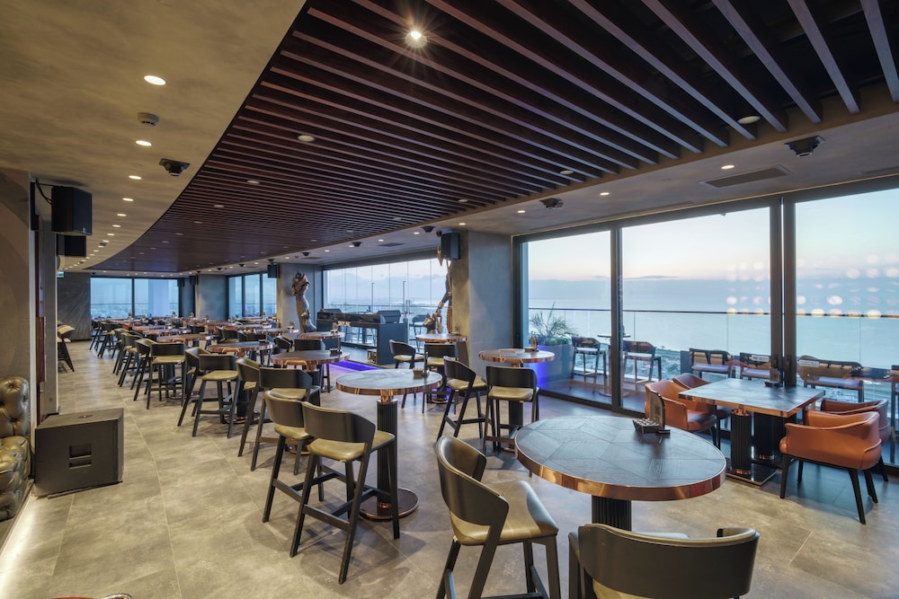 Grand Sapphire Resort 35/50