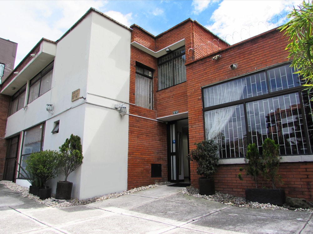 Ayenda Calle 112 1050 23/28
