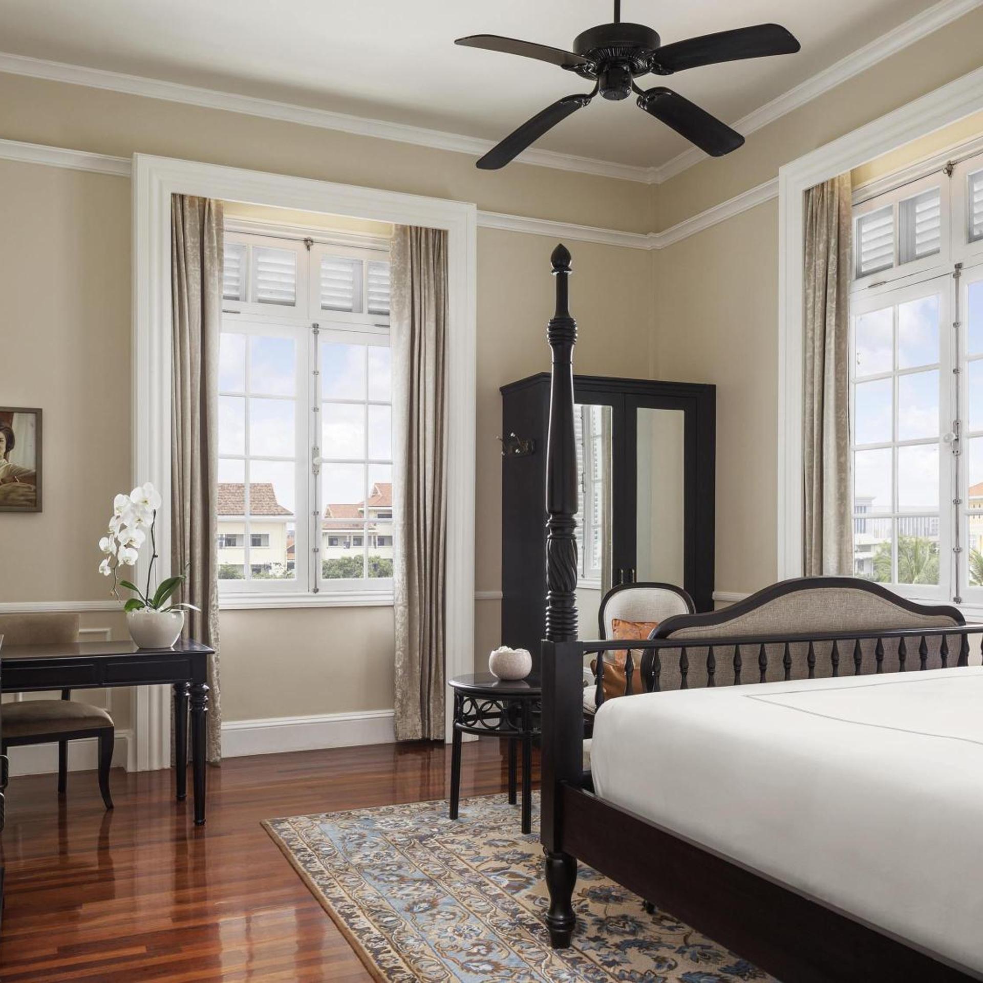جناح، Raffles Hotel Le Royal 2/10
