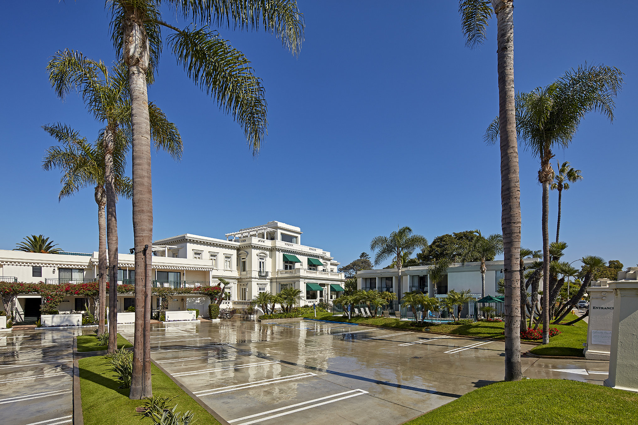 Glorietta Bay Inn 65/78