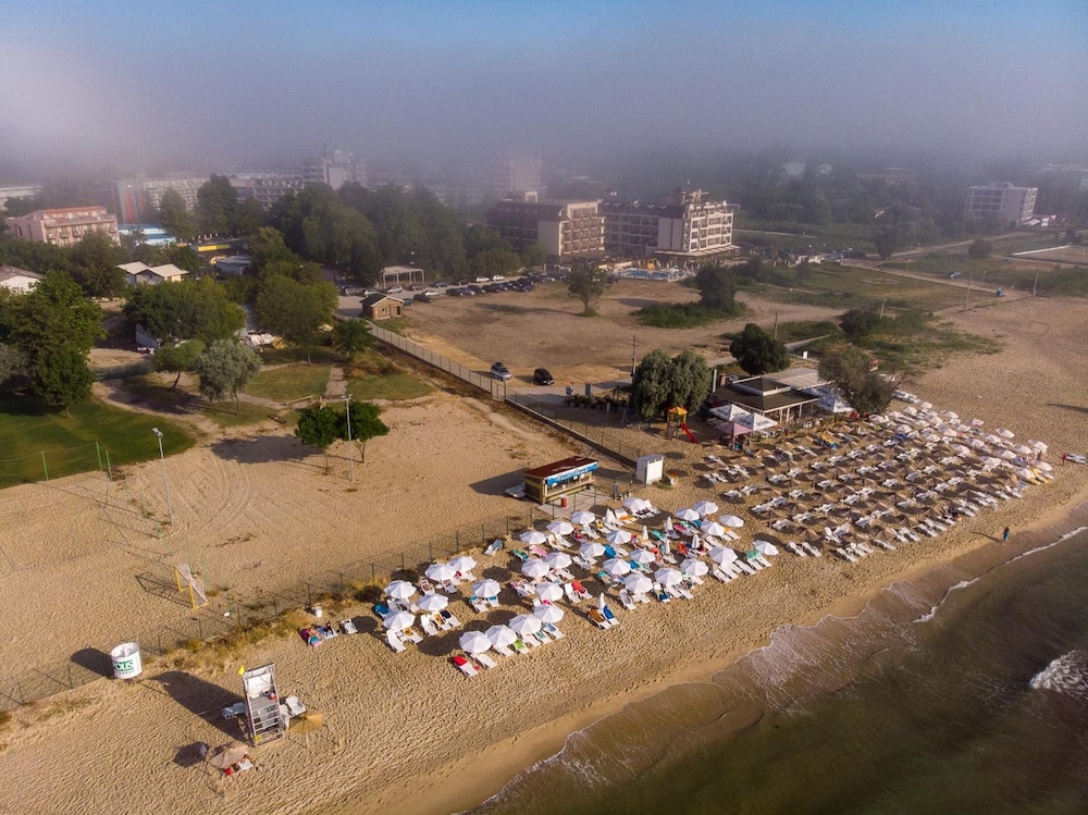 SPERANTA Hotel & Villas 33/40