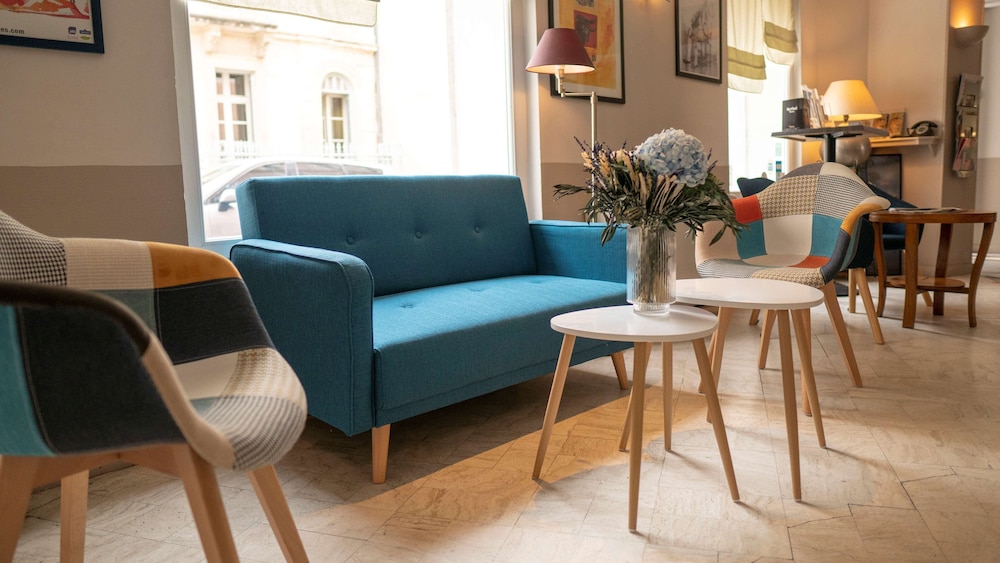 Kyriad Nimes Centre 45/60
