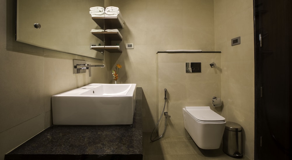 Hotel Ranbirs 22/23