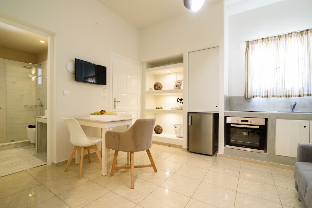DE NAXIA SUITES 39/57