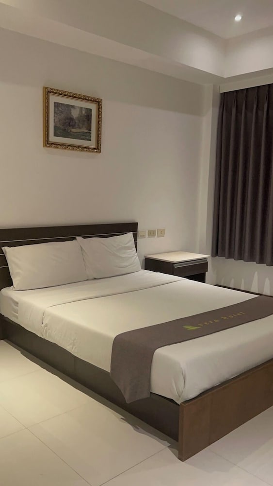Townhouse Oak Vera Hotel Near Clark International Airport 14/57