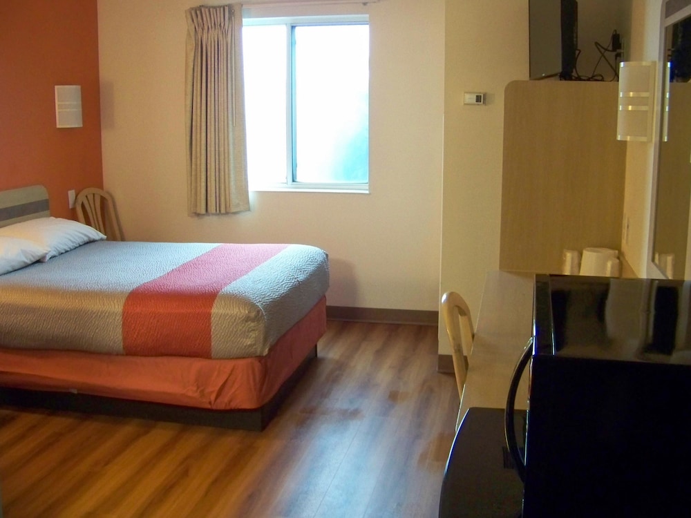 Motel6 Sidney, NE 24/60