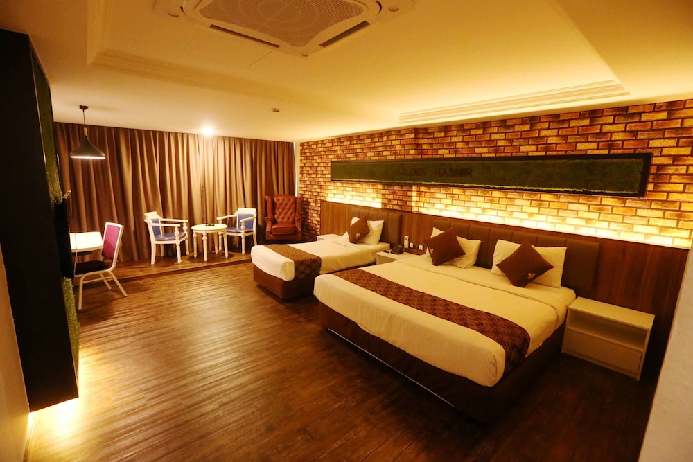 Golden Nasmir Hotel 13/36