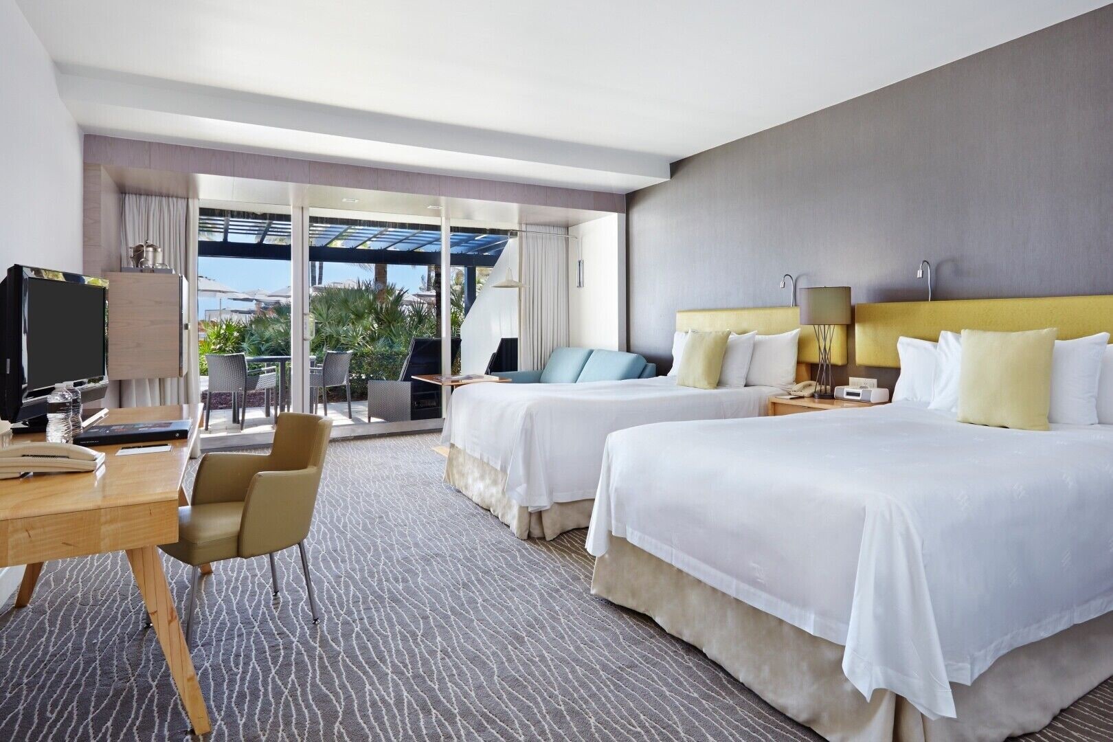 Lanai, Studio, 2 Queen Beds, Pool View