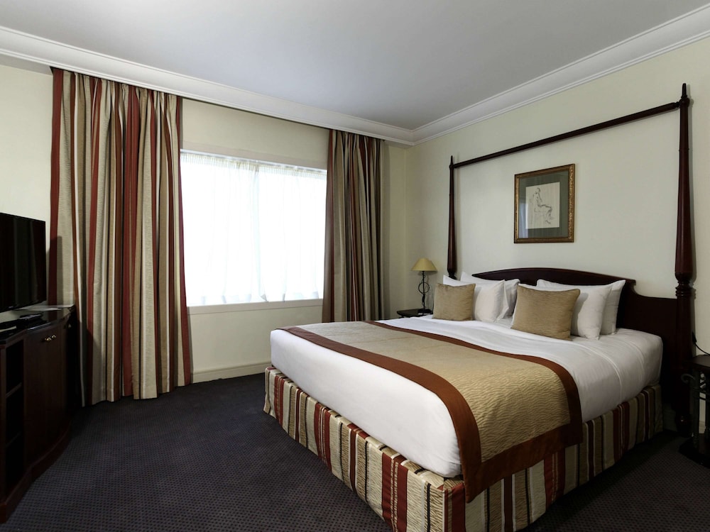 Pullman Bucharest World Trade Center Hotel 24/74